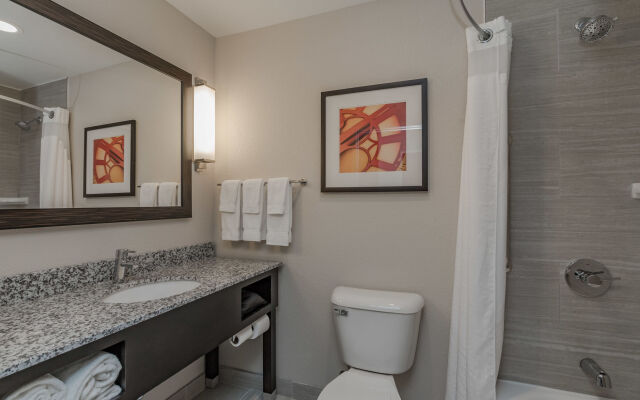 Holiday Inn Mishawaka by IHG