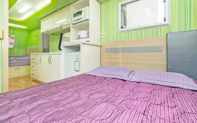 Gangneung Sea Cloud Caravan Pension