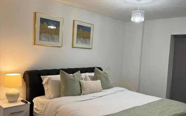 Stunning 2-bed Apartment in Dartford