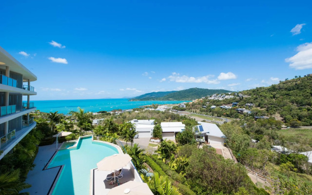 Ocean Dreams On Airlie 2 Bedroom