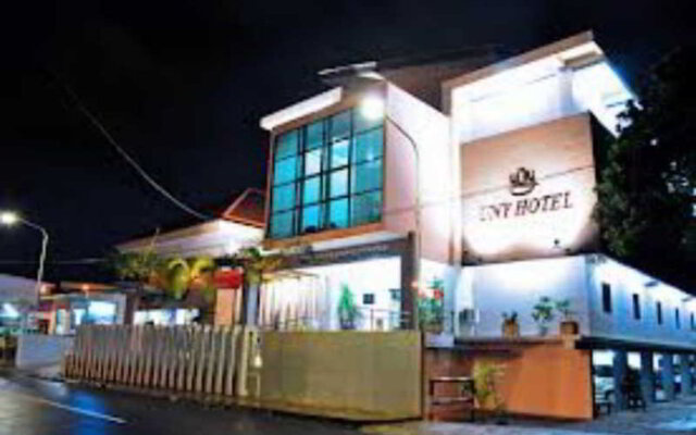 UNY Hotel