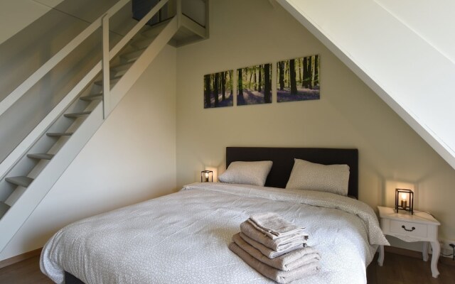 Cozy Apartment in West Flanders with Sauna & Hot Tub