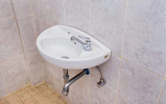 D'Reborn Guest House