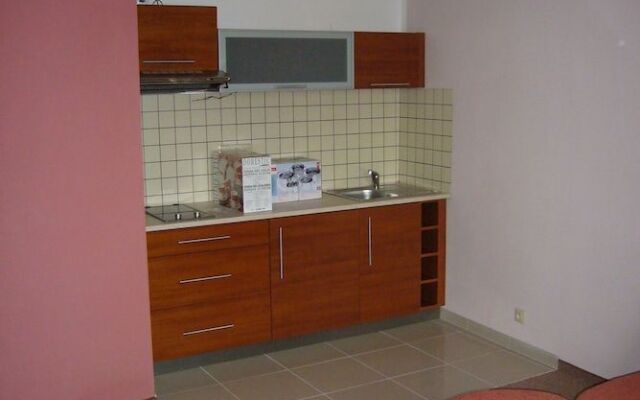 Hotel Ostrov Garni