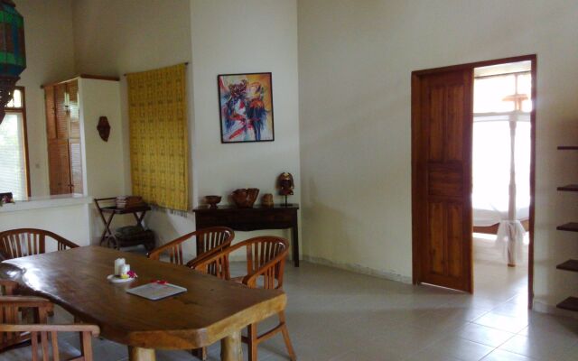 Starlight Restaurant & Bungalows