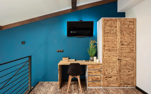 Two level apartment for 5