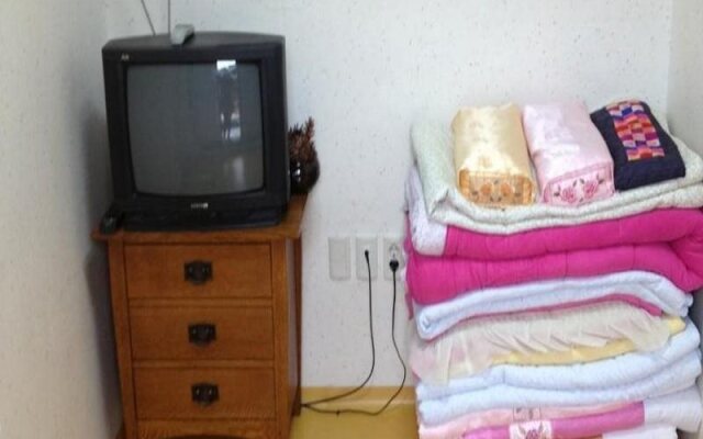 Gahoe Hanok Guest House