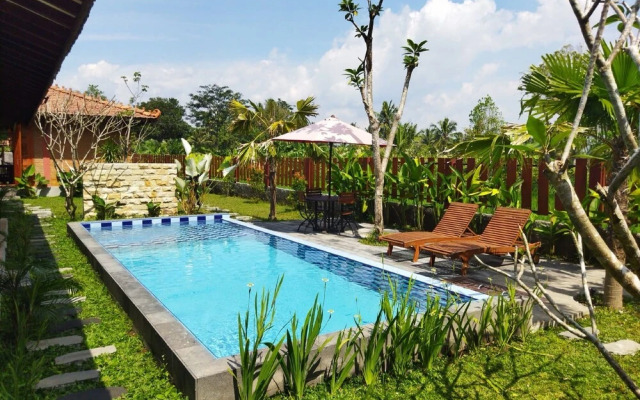 Adine Guest House