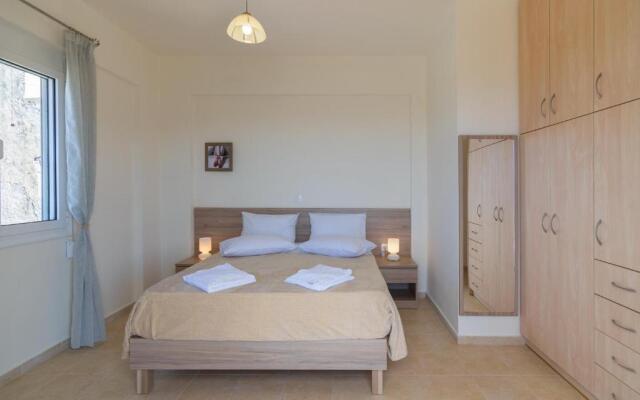 Haravgi 5 bedrooms villa