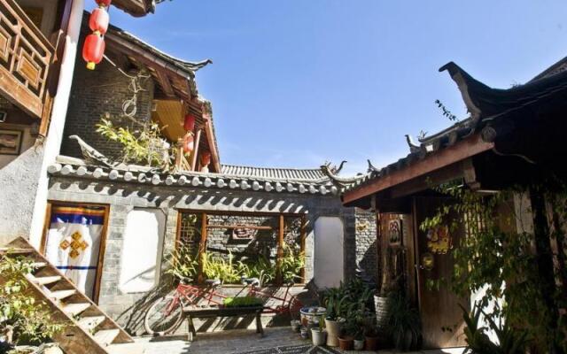 Lijiang Lvyeanjia Inn