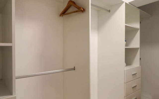 w Fancy 2BR With Balcony in Miraflores