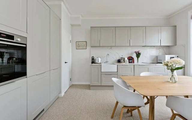 Large & Wonderful 1 Bed, Pimlico