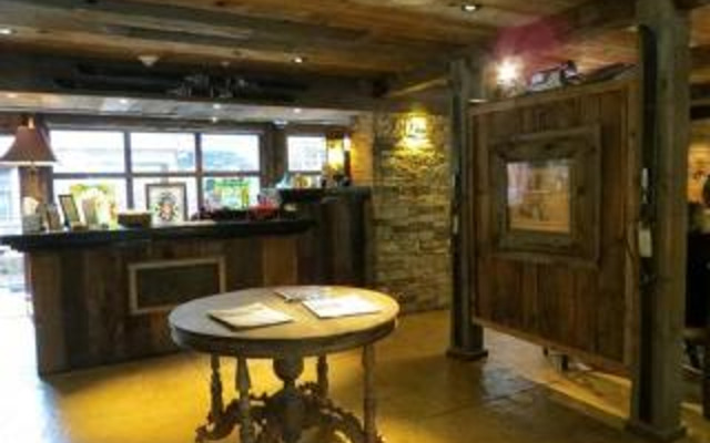 Annabelle Inn
