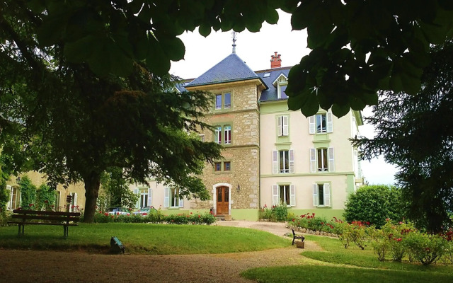 Chateau des Comtes de Challes