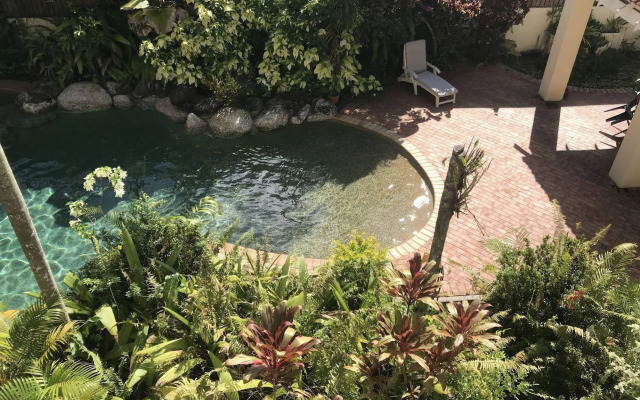 Villa Vaucluse Apartments of Cairns
