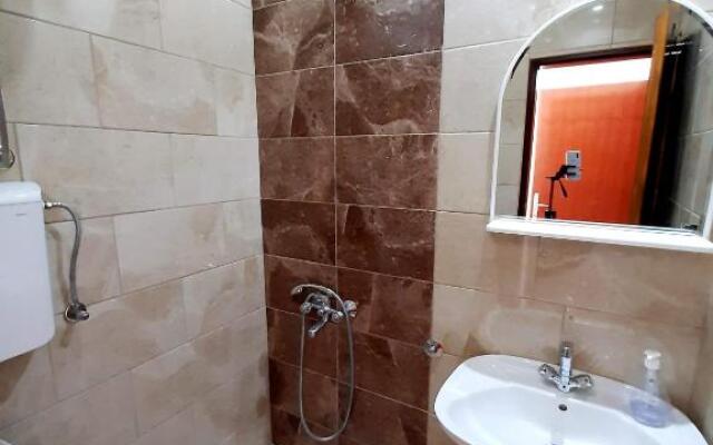 3 Bedroom Apartment Ulcinj