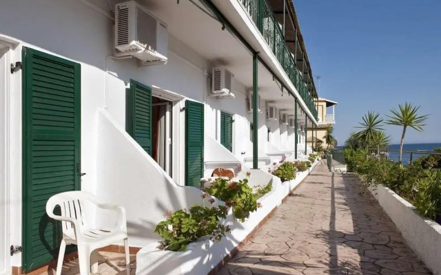 Apollon Hotel