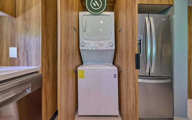 Luxury 2 BR Condo in the Jungle - Oceanview Pool