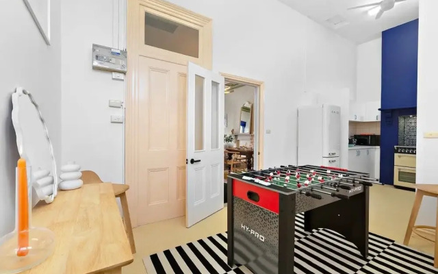 Fitzroy Private Rooms @ 132 Nicholson Homestay