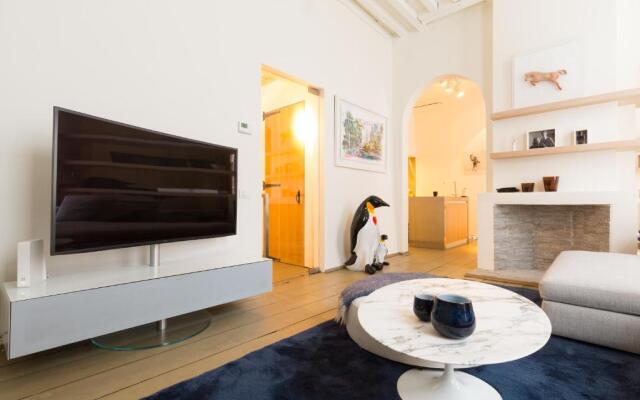 Y & L villa
