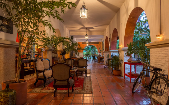 Hotel Mariscal Robledo