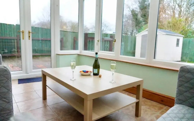 Captivating 4-bed House in Milton Keynes