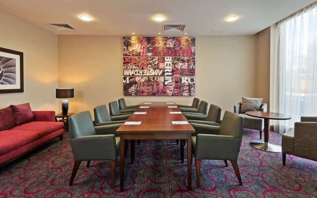 Hampton by Hilton London Luton Airport