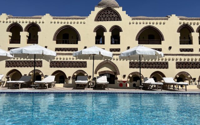 Elphardous Oasis Hotel