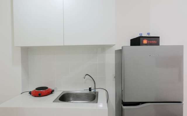 Cozy Studio Apartment at M-Town Residence near Summarecon Mall