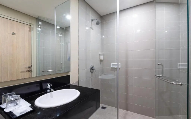 Pelangi Hotel at Artotel Pelangi Park – Bathroom – Sukaraja