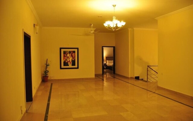Reina Boutique Hotel - G6