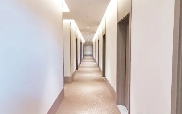 HanTing Hotel (Beijing Happy Valley Fatou Subway Station)