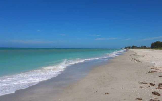 Cabana Beach Club by RVA