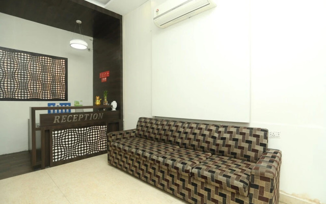 Oyo 18267 Sunita