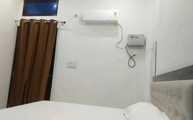 Bharat Raj Homestay By GRB