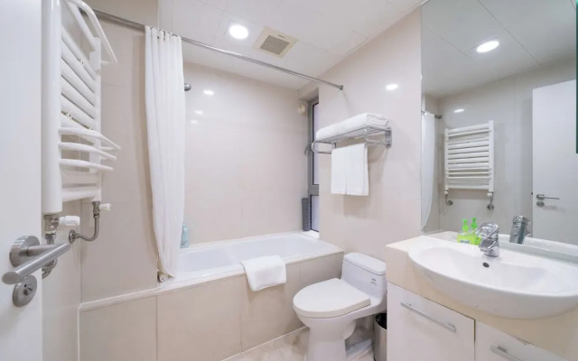 Tyms 3BR 2BA Apt Xujiahui Center