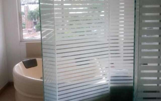 Aw Hotel Chipichape Urban