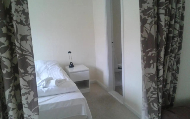 Foldens Villa & Apartments