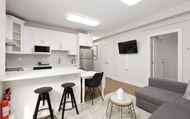 Newly Furnished 2bdr suite 6 Guests Perfect for Family