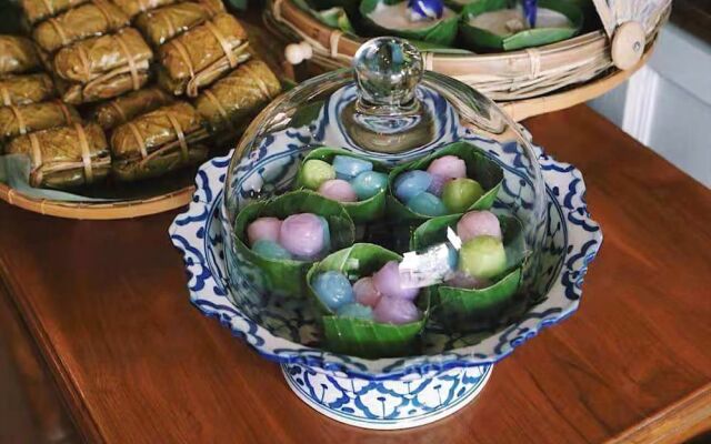 Znap's hostel and Café