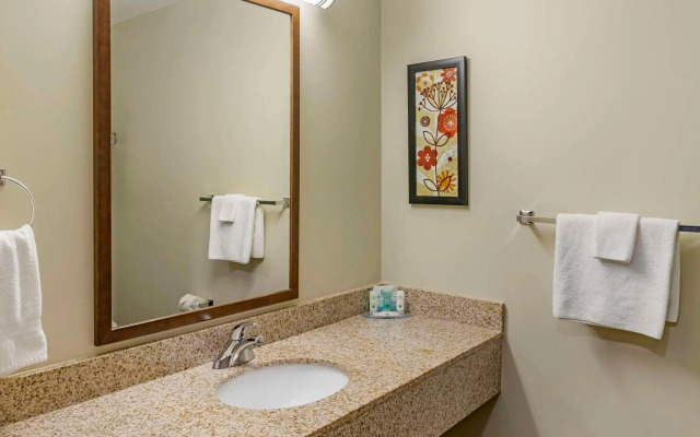 Quality Inn & Suites