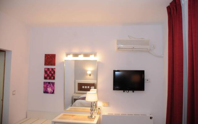 Tabar Hotel
