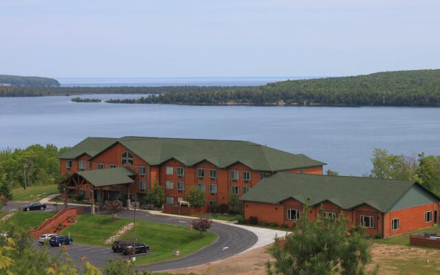Holiday Inn Express Munising-Lakeview by IHG