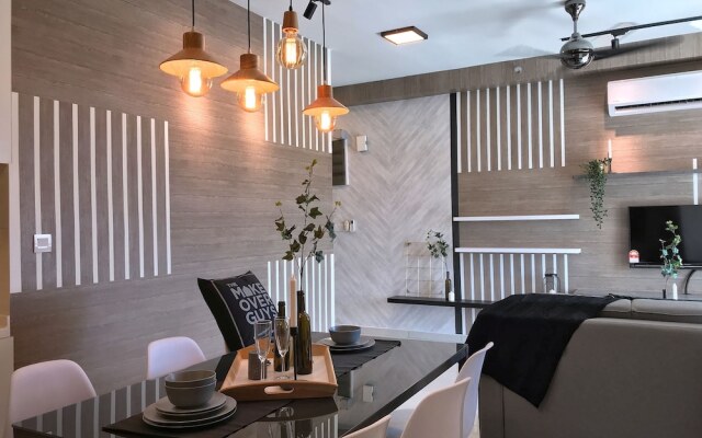 Kenwingston Square Garden by IdealHub