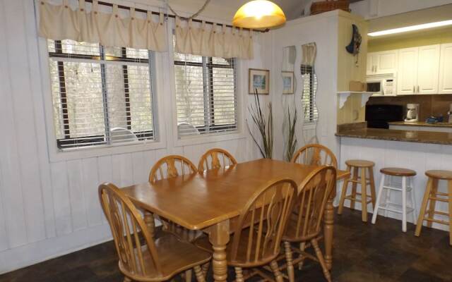 Pine Mountain Club Chalets Resort