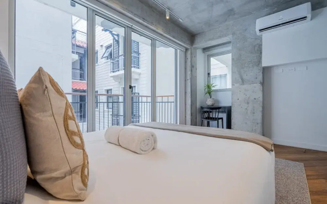 w Cozy 2BR in Plaza Herrera