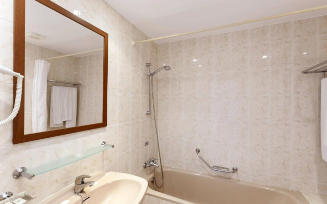 Crown Resorts Club Delta Mar