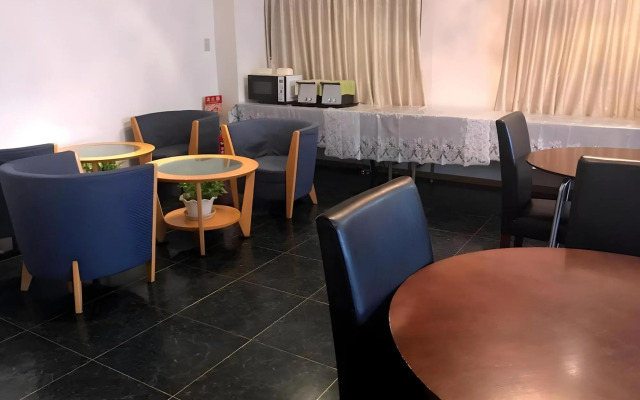 E Hotel WARABI