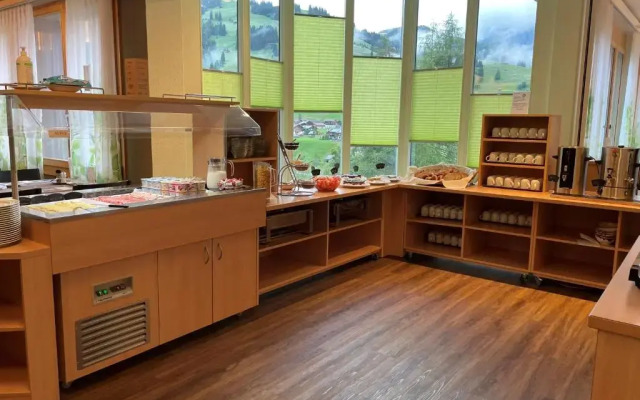 Ferien- und Familienhotel Alpina