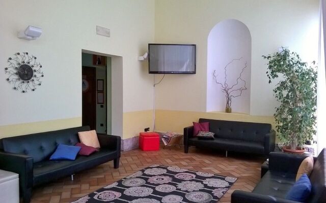 Mario Spagnoli - Hostel